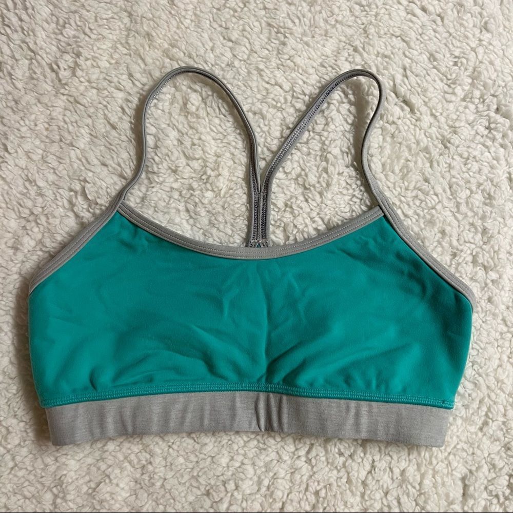 Lululemon Flo Y workout Bra Preowned Size 6 Teal w Gray